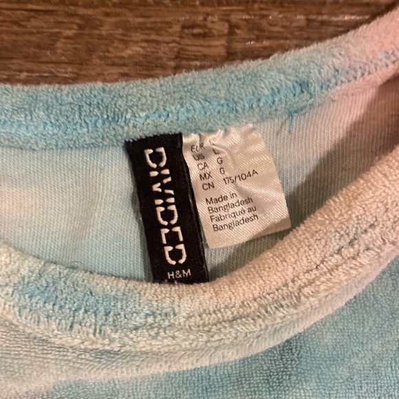 cropped tee, swim suit cover H&M - Picture 2 of 3